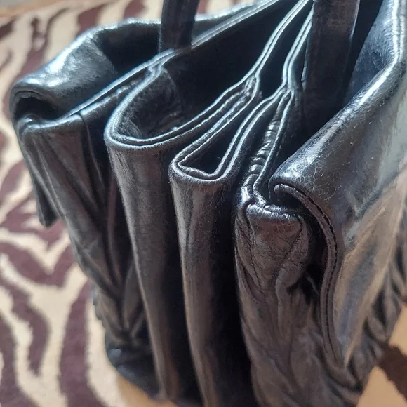 Miu Miu tophandle 2 ways bag - Picture 8 of 9